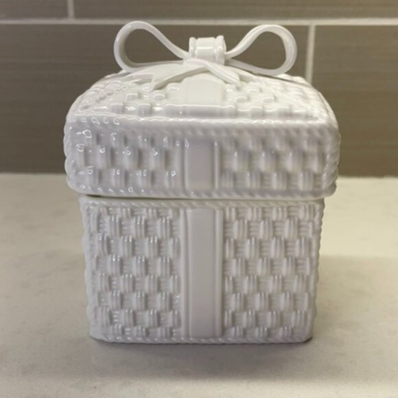 White Basketweave Tiffany & Co Box, Discontinued, Rare